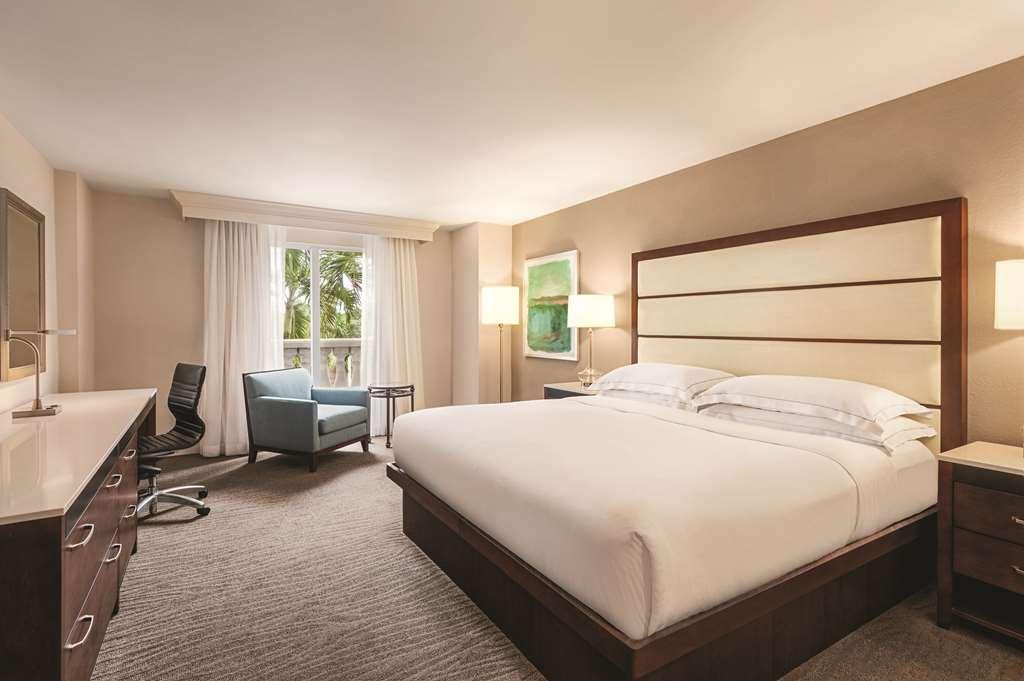 Hilton Naples Hotel Room photo